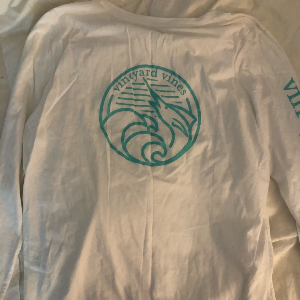 white vineyard vines long sleeve